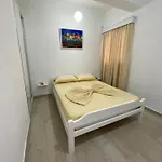 Andrea * Sarandë