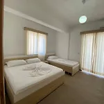 Andrea Apartment *