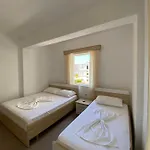 Andrea * Sarandë