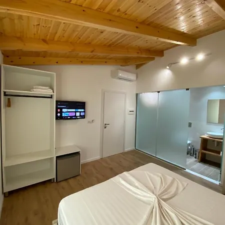 Andrea Apartamento Sarandë