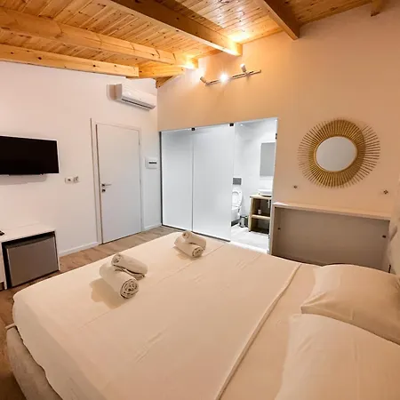 Andrea * Sarandë